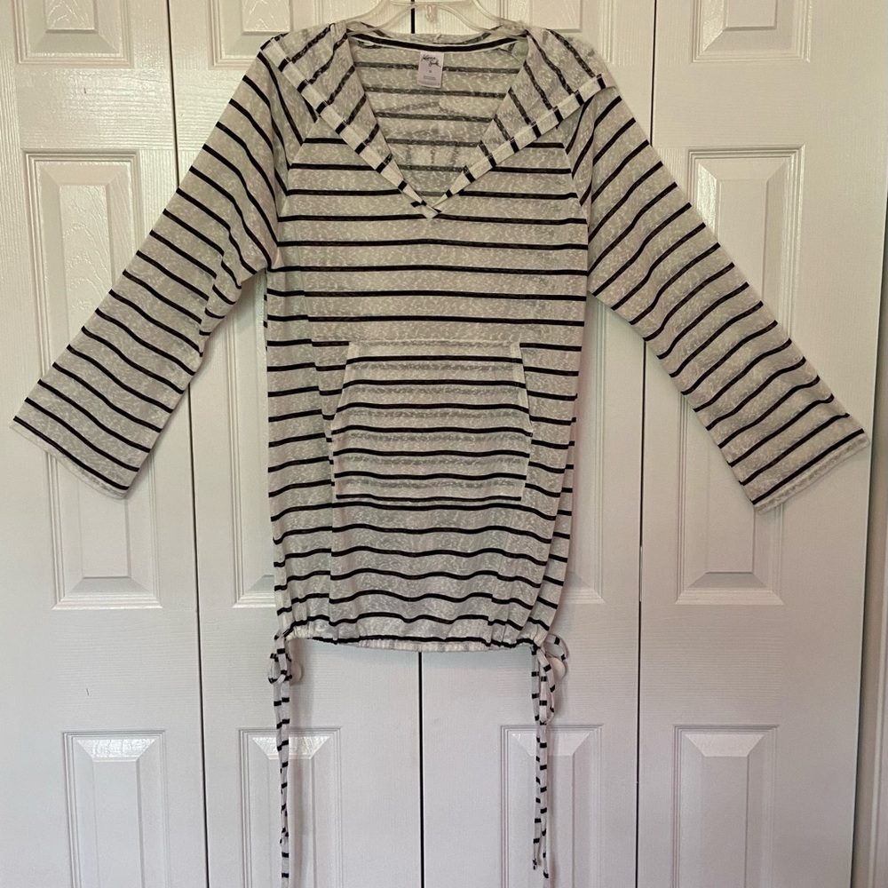 Kona Sol Swim Coverup Medium